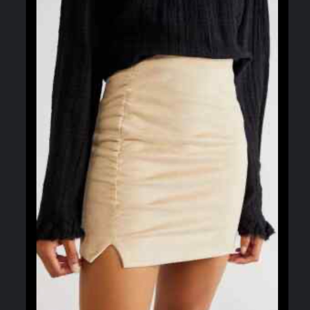 NWT FREE PEOPLE avas faux suede cinch side mini skirt size 6 or 12